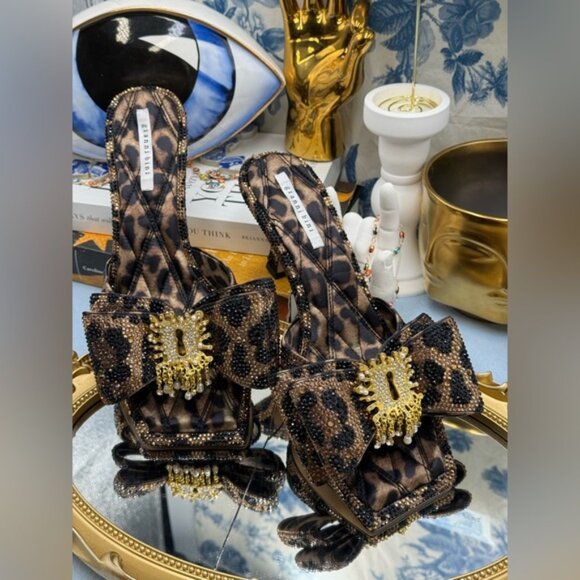 🆕 GIANNI BINI 🧿NWOB PeekaTwo Leopard Print Crystal Keyhole Ornament Sandal Sz8 - Picture 6 of 15